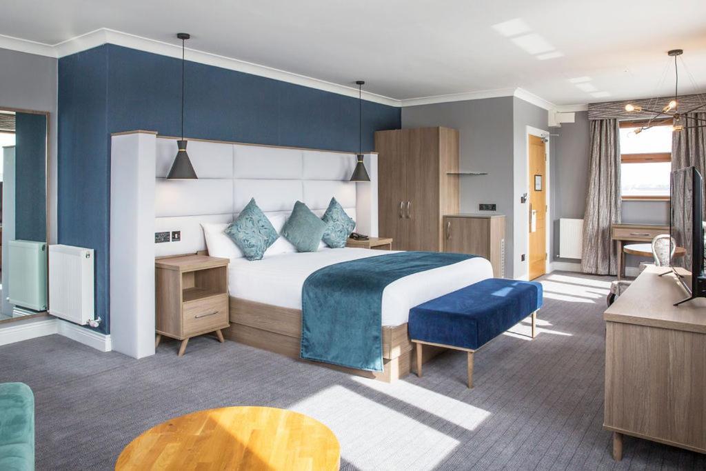 Diamond Coast Hotel 에니스크론 외부 사진