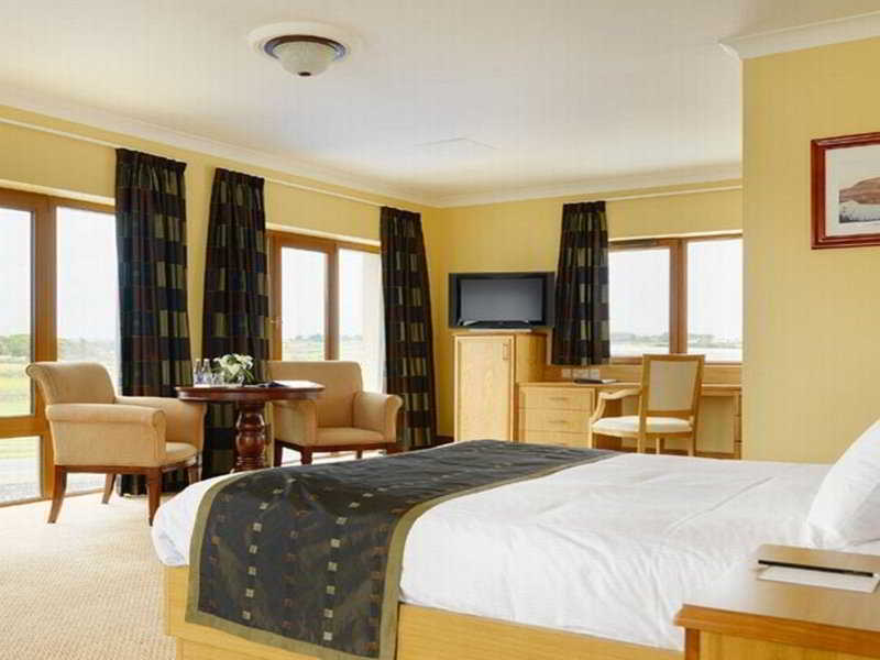 Diamond Coast Hotel 에니스크론 외부 사진